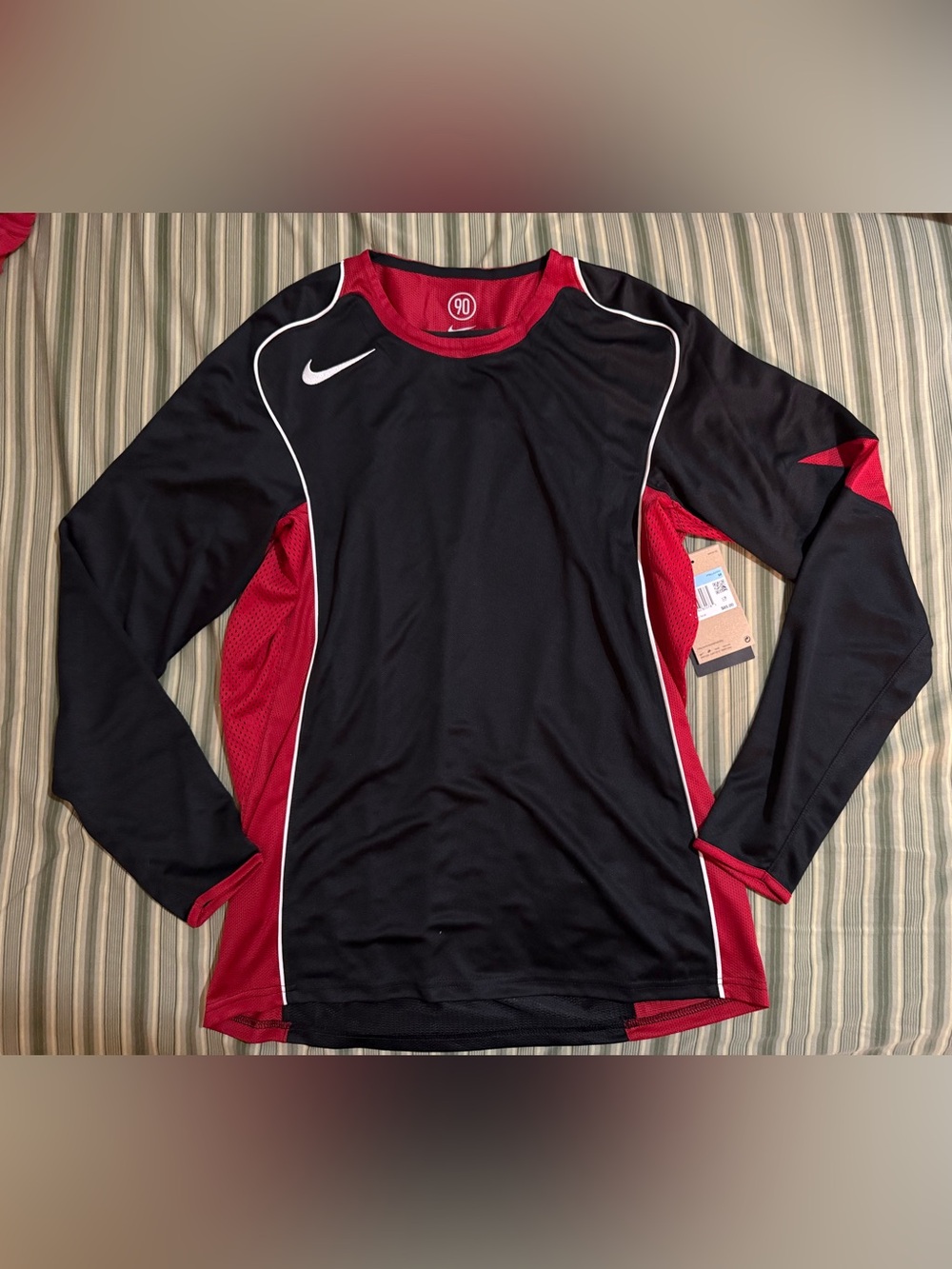 Nike Total 90 Dri-FIT Long Sleeve Soccer Top Sz Medium Men Black Red HV3512-010